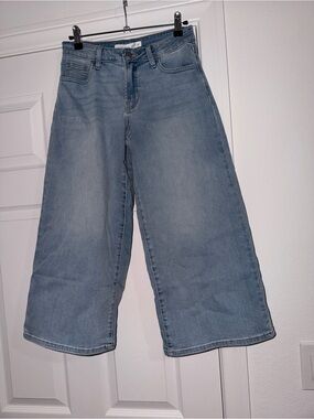 Wide Leg Crop Jeans
